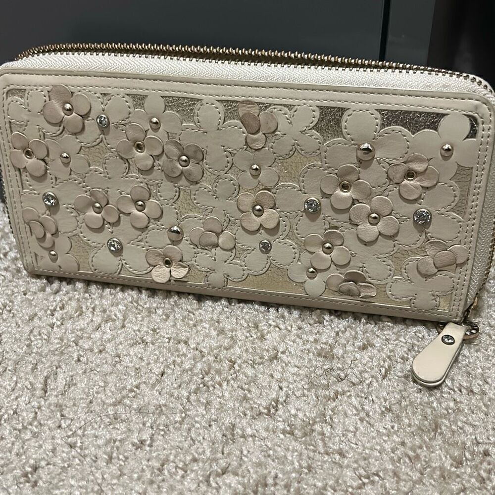 Anteprima Zip Around Leather Long Wallet Beige Floral Applique Preppy Coquette
